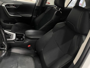 Внедорожник Toyota RAV4 2021 года, 3549000 рублей, Красноярск