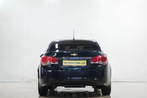 Седан Chevrolet Cruze 2010 года, 699000 рублей, Новокузнецк
