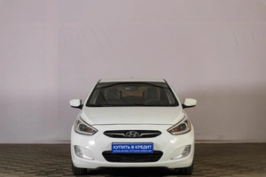 Седан Hyundai Solaris 2013 года, 769000 рублей, Тюмень