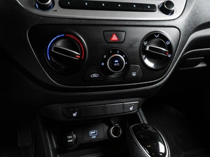 Седан Hyundai Solaris 2019 года, 1519000 рублей, Воронеж