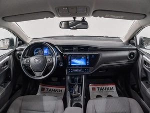 Седан Toyota Corolla 2017 года, 1900000 рублей, Красноярск