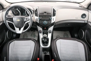Хетчбэк Chevrolet Cruze 2013 года, 869000 рублей, Красноярск