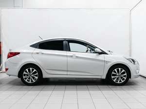 Седан Hyundai Solaris 2015 года, 1450000 рублей, Красноярск