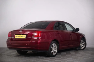 Седан Toyota Avensis 2005 года, 999000 рублей, Томск