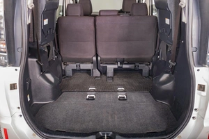 Минивэн Toyota Voxy 2014 года, 2019000 рублей, Томск