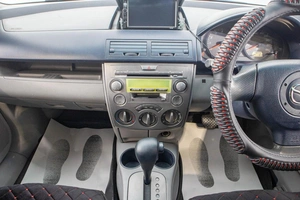 Хетчбэк Mazda Demio 2003 года, 239000 рублей, Барнаул