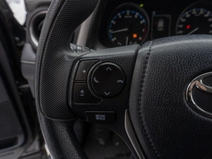 Внедорожник Toyota RAV4 2015 года, 2099000 рублей, Саратов