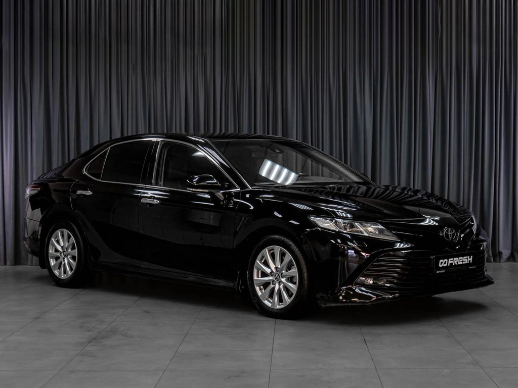 Седан Toyota Camry 2018 года, 2859000 рублей, Тюмень