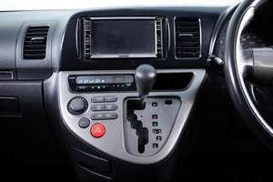 Минивэн Toyota Wish 2005 года, 679000 рублей, Пермь