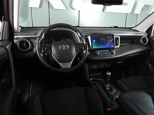 Внедорожник Toyota RAV4 2017 года, 2549000 рублей, Аксай