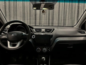 Седан Kia Rio 2013 года, 750000 рублей, Красноярск