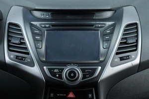 Седан Hyundai Elantra 2015 года, 1119000 рублей, Челябинск