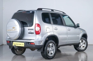 Внедорожник Chevrolet Niva 2012 года, 469000 рублей, Челябинск