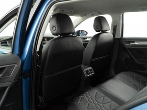 Хетчбэк Volkswagen Golf 2013 года, 1298999 рублей, Москва