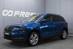 Внедорожник Skoda Karoq 2021 года, 2330000 рублей, Омск