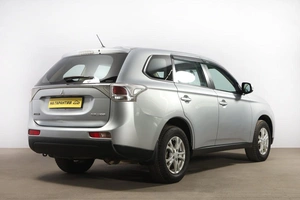 Внедорожник Mitsubishi Outlander 2013 года, 1599000 рублей, Новосибирск