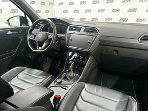 Внедорожник Volkswagen Tiguan 2021 года, 4495000 рублей, Красноярск