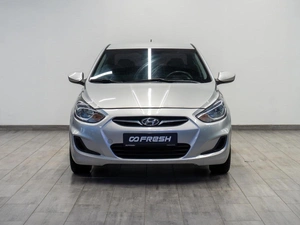Седан Hyundai Solaris 2013 года, 719000 рублей, Саратов