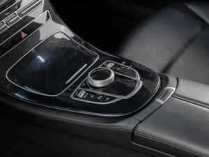 Седан Mercedes-benz E-класс 2018 года, 2879000 рублей, Сургут