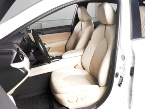 Седан Toyota Camry 2022 года, 4070000 рублей, Красный Пахарь