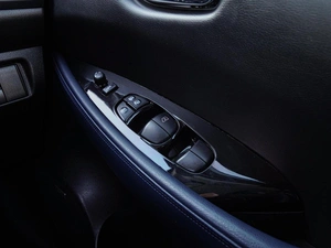 Хетчбэк Nissan Leaf 2019 года, 1829000 рублей, Волгоград