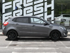 Хетчбэк Kia Rio 2012 года, 860000 рублей, Волгоград
