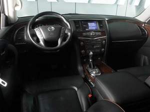 Внедорожник Nissan Patrol 2012 года, 3650000 рублей, Красный Пахарь