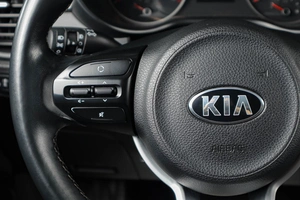 Седан Kia Rio 2019 года, 1479000 рублей, Тюмень