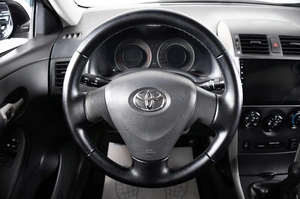 Седан Toyota Corolla 2007 года, 809000 рублей, Пермь