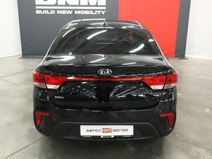 Седан Kia Rio 2018 года, 1675000 рублей, Курск