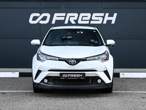 Внедорожник Toyota C-HR 2017 года, 1590000 рублей, Кирилловка