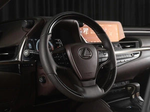 Седан Lexus ES 2020 года, 4029000 рублей, Тюмень