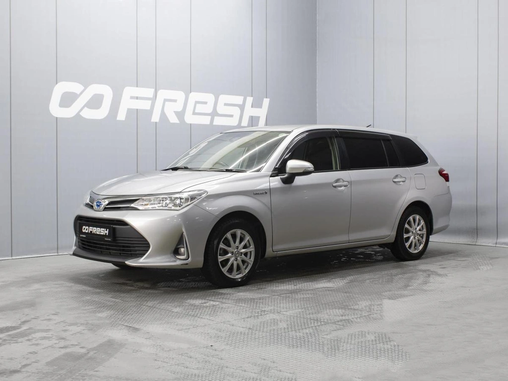 Универсал Toyota Corolla Fielder 2018 года, 1450000 рублей, Омск