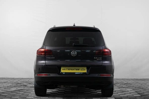 Внедорожник Volkswagen Tiguan 2016 года, 1699000 рублей, Кемерово