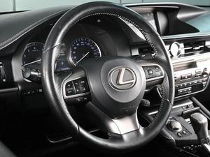 Седан Lexus ES 2015 года, 2499000 рублей, Аксай