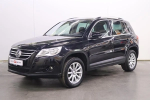 Внедорожник Volkswagen Tiguan 2010 года, 1080000 рублей, Брянск