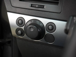 Седан Opel Astra 2012 года, 729000 рублей, Воронеж