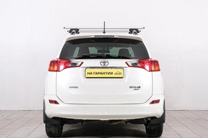 Внедорожник Toyota RAV4 2014 года, 2399000 рублей, Красноярск