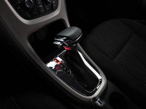 Хетчбэк Opel Astra 2010 года, 800055 рублей, Москва