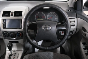 Седан Toyota Corolla Axio 2009 года, 859000 рублей, Омск