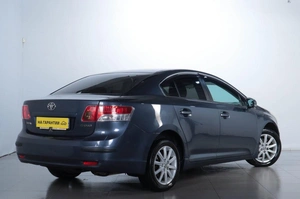 Седан Toyota Avensis 2009 года, 859000 рублей, Челябинск