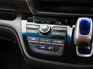 Минивэн Honda Freed+ 2016 года, 1510000 рублей, Краснодар