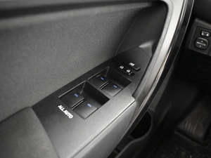 Седан Toyota Corolla 2017 года, 1647300 рублей, Казань