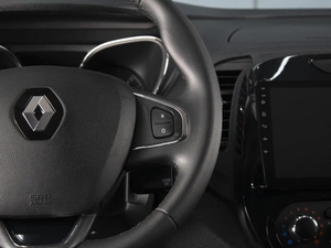 Внедорожник Renault Kaptur 2019 года, 1390000 рублей, Омск