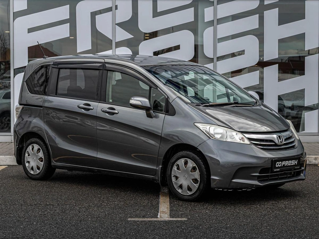 Минивэн Honda Freed 2012 года, 1200000 рублей, Краснодар