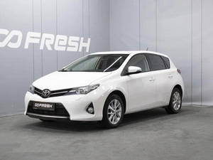 Хетчбэк Toyota Auris 2015 года, 1599000 рублей, Омск