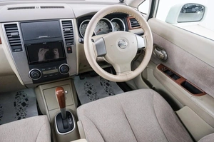 Седан Nissan Tiida Latio 2010 года, 649000 рублей, Красноярск