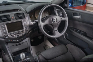 Седан Honda Accord 2002 года, 1189000 рублей, Томск