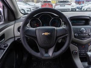 Седан Chevrolet Cruze 2012 года, 799000 рублей, Саратов