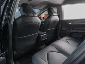 Седан Toyota Camry 2018 года, 2299000 рублей, Сургут